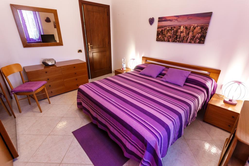 カルボーニア L'Aurora Viola Bed & Breakfast エクステリア 写真