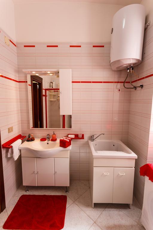 カルボーニア L'Aurora Viola Bed & Breakfast エクステリア 写真