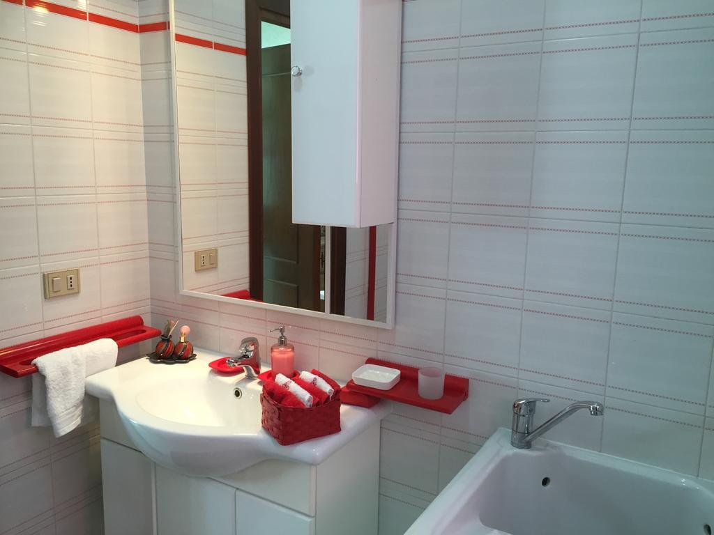 カルボーニア L'Aurora Viola Bed & Breakfast エクステリア 写真